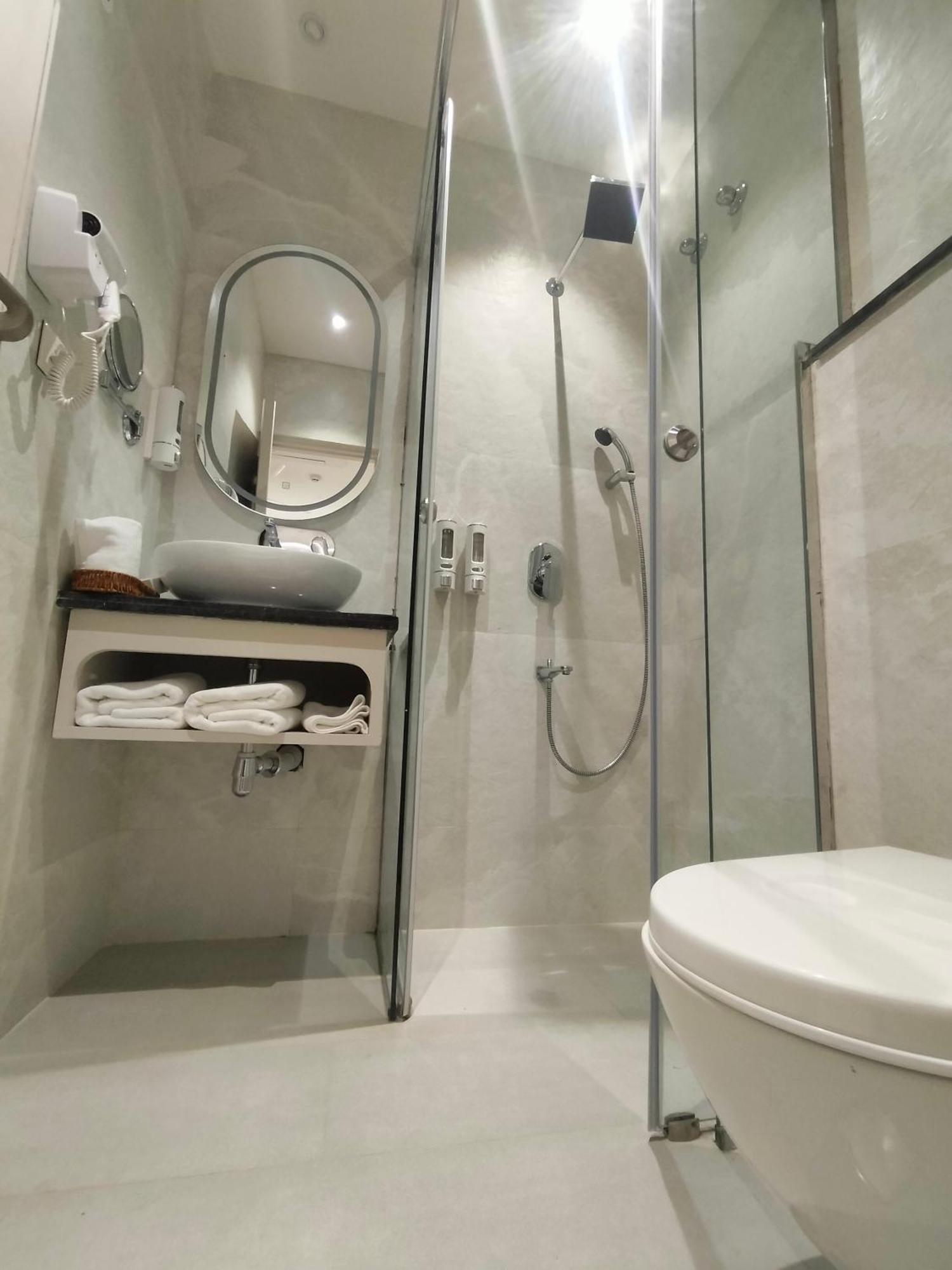 Hiraya Hotels Mohali Екстер'єр фото