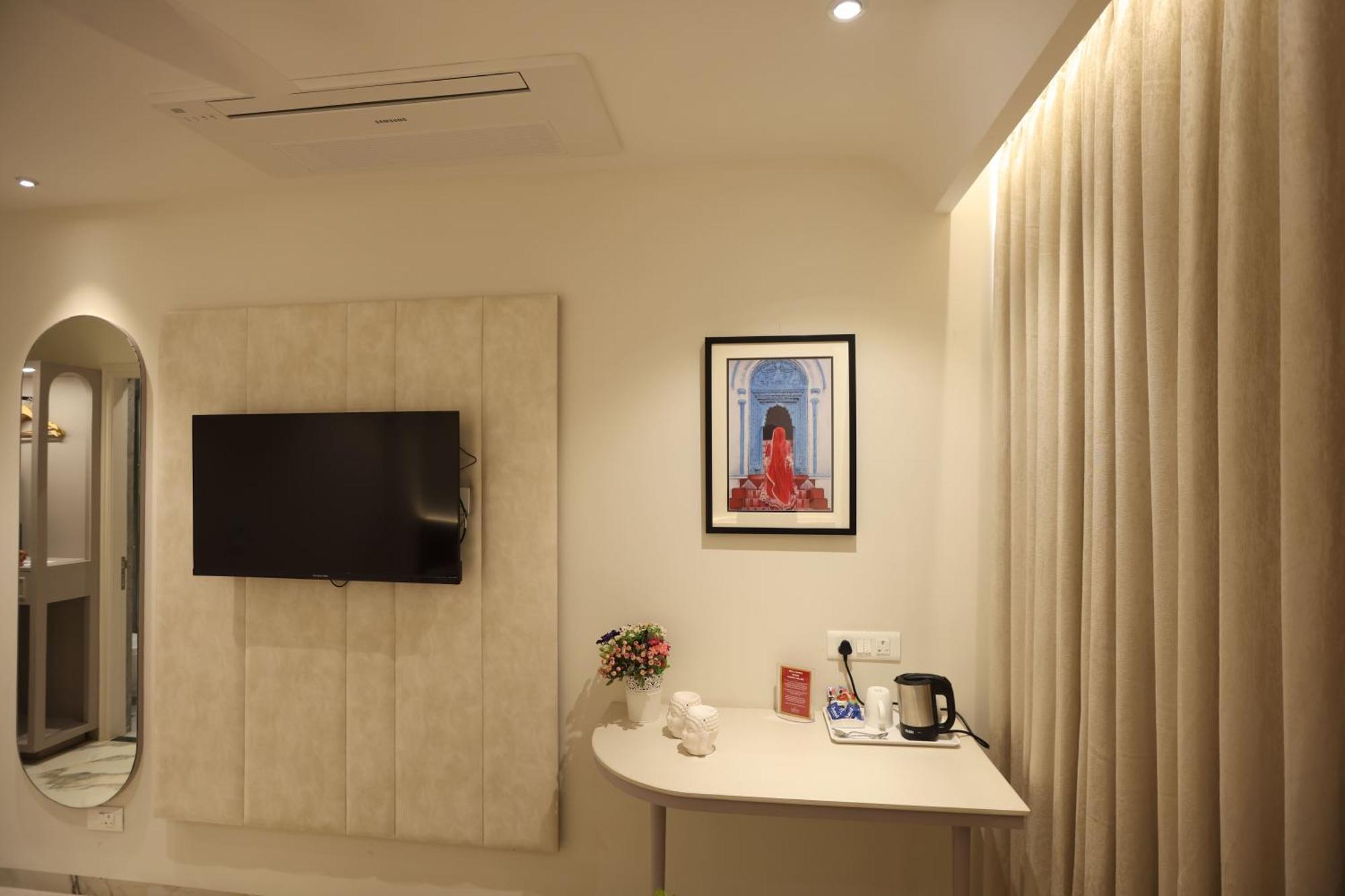 Hiraya Hotels Mohali Екстер'єр фото