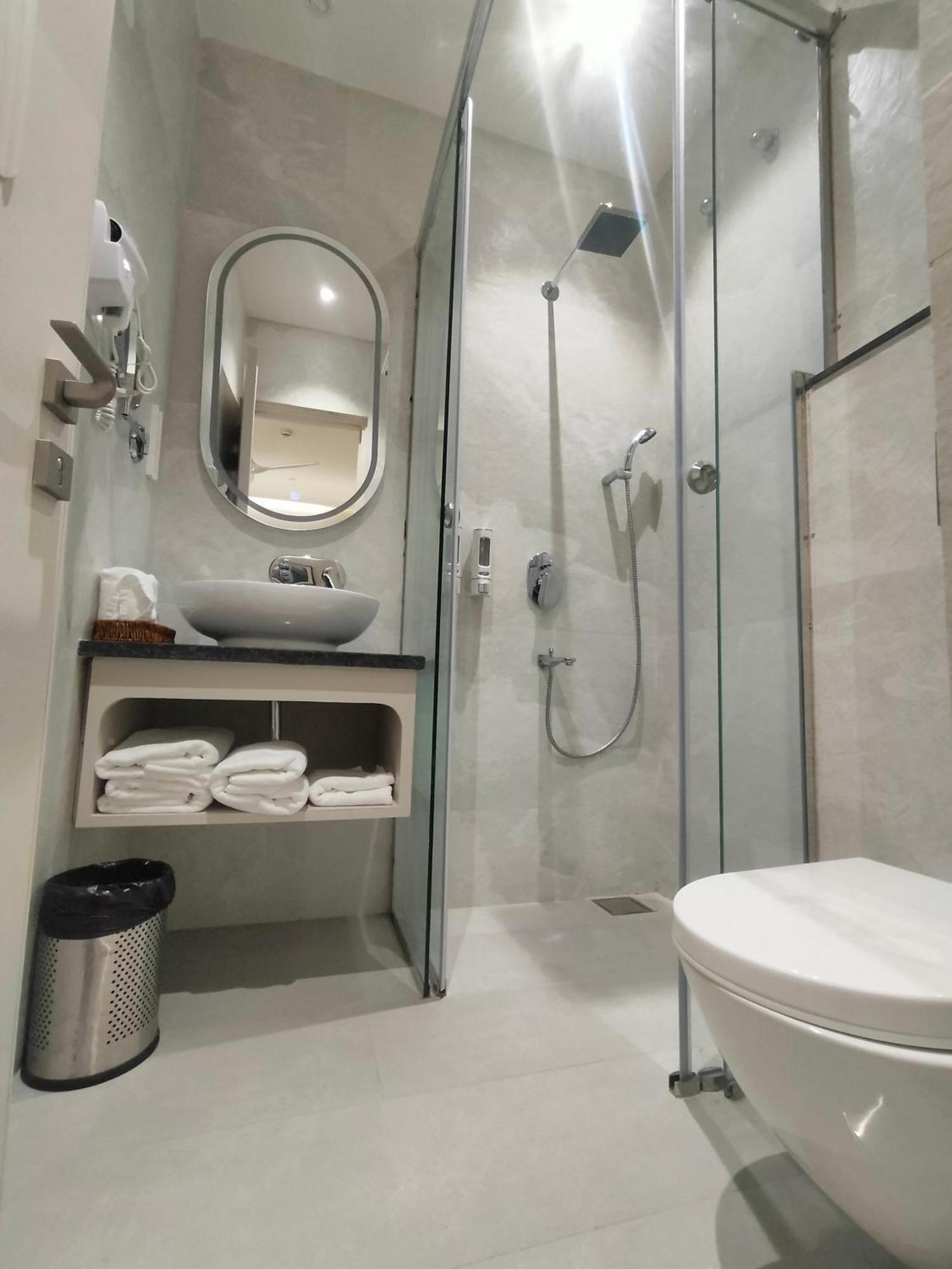 Hiraya Hotels Mohali Екстер'єр фото