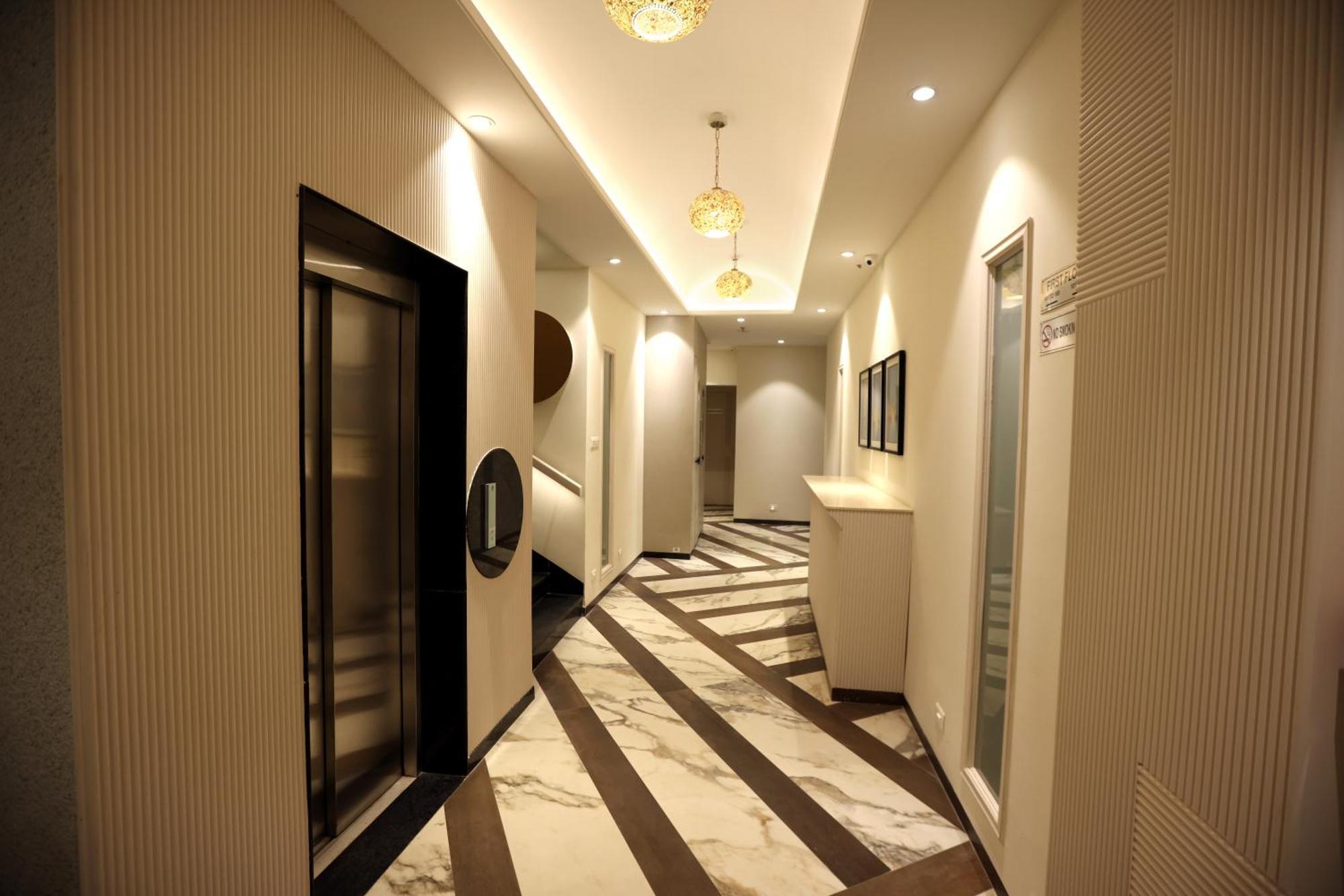 Hiraya Hotels Mohali Екстер'єр фото