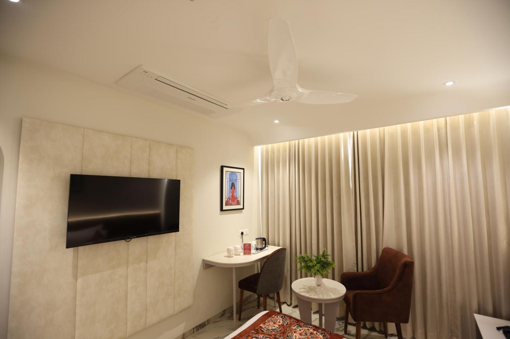 Hiraya Hotels Mohali Екстер'єр фото