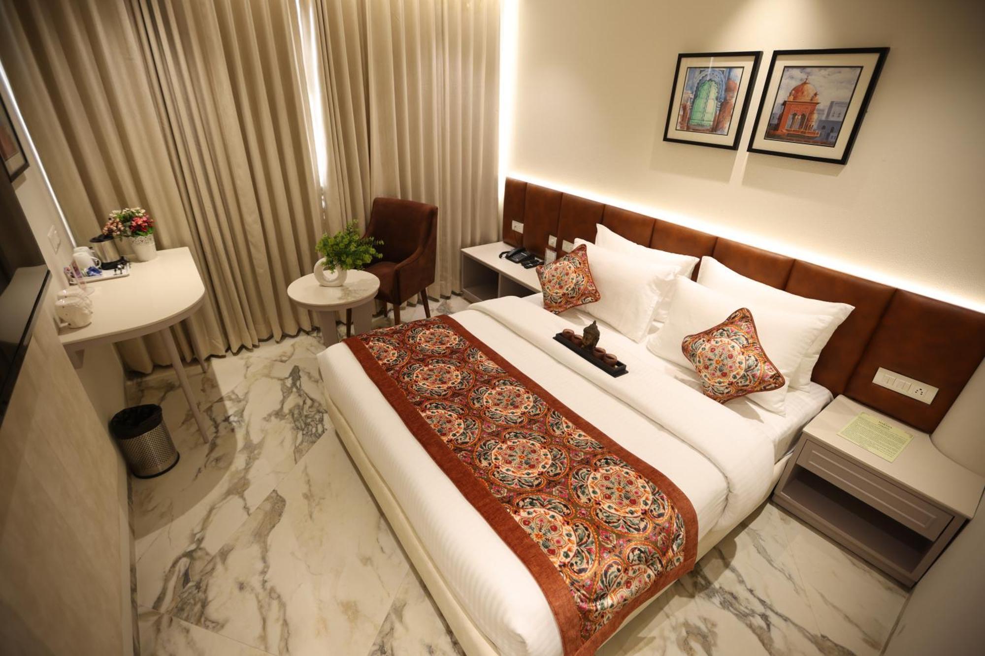 Hiraya Hotels Mohali Екстер'єр фото